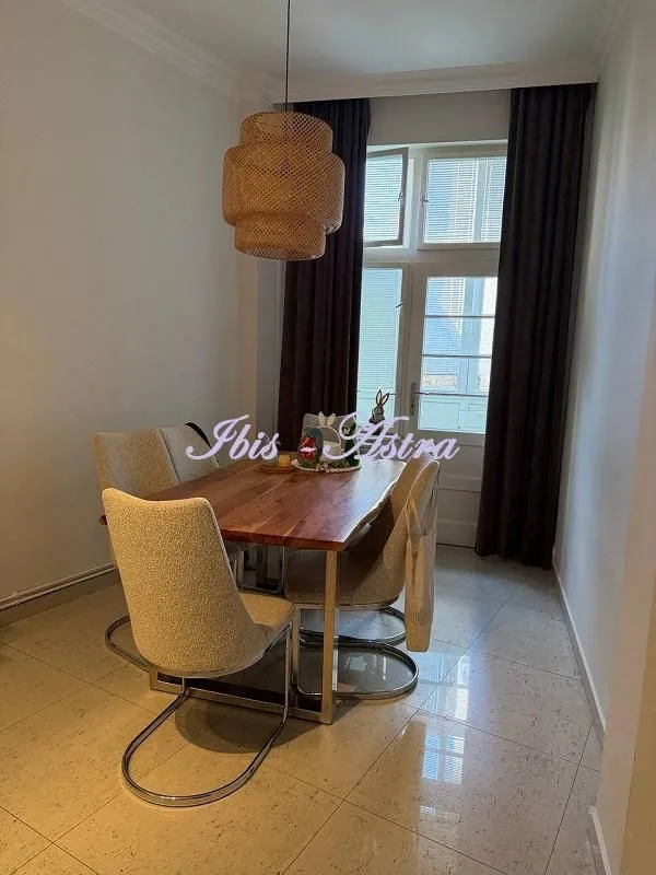 Sale, three bedroom apartment, 108m², Skadarlija, Beograd