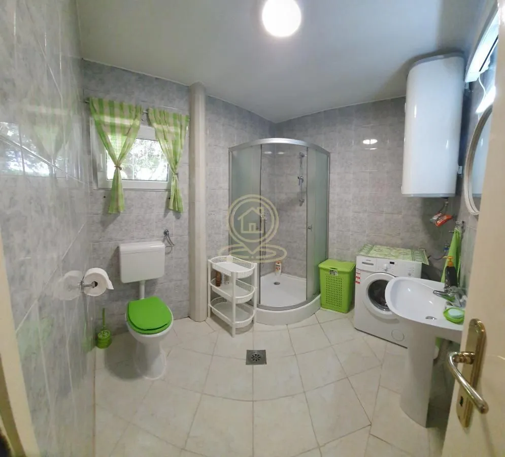 Izdavanje, kuća, 130m², Novi Slankamen, Inđija