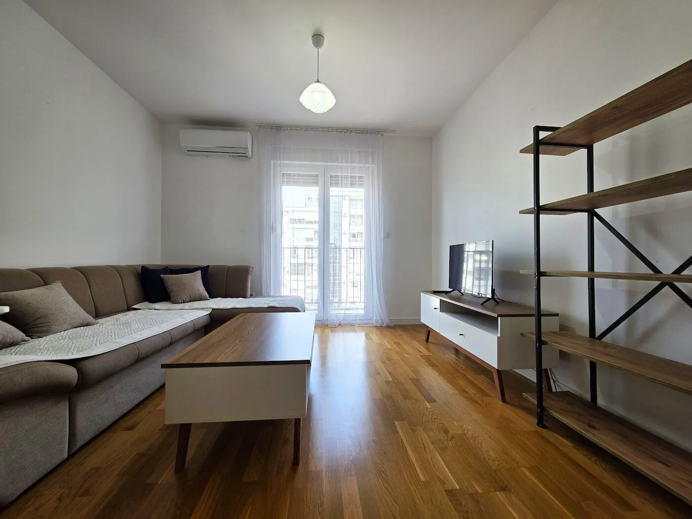Rent, apartment, 41m², Pobrežje, Podgorica