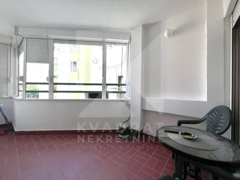 Rent, one bedroom apartment, 60m², Blok 6, Podgorica - image 11