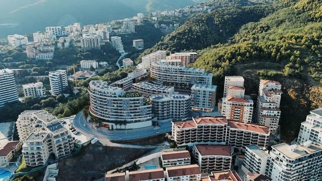 Sale, one bedroom apartment, 44m², Bečići, Budva