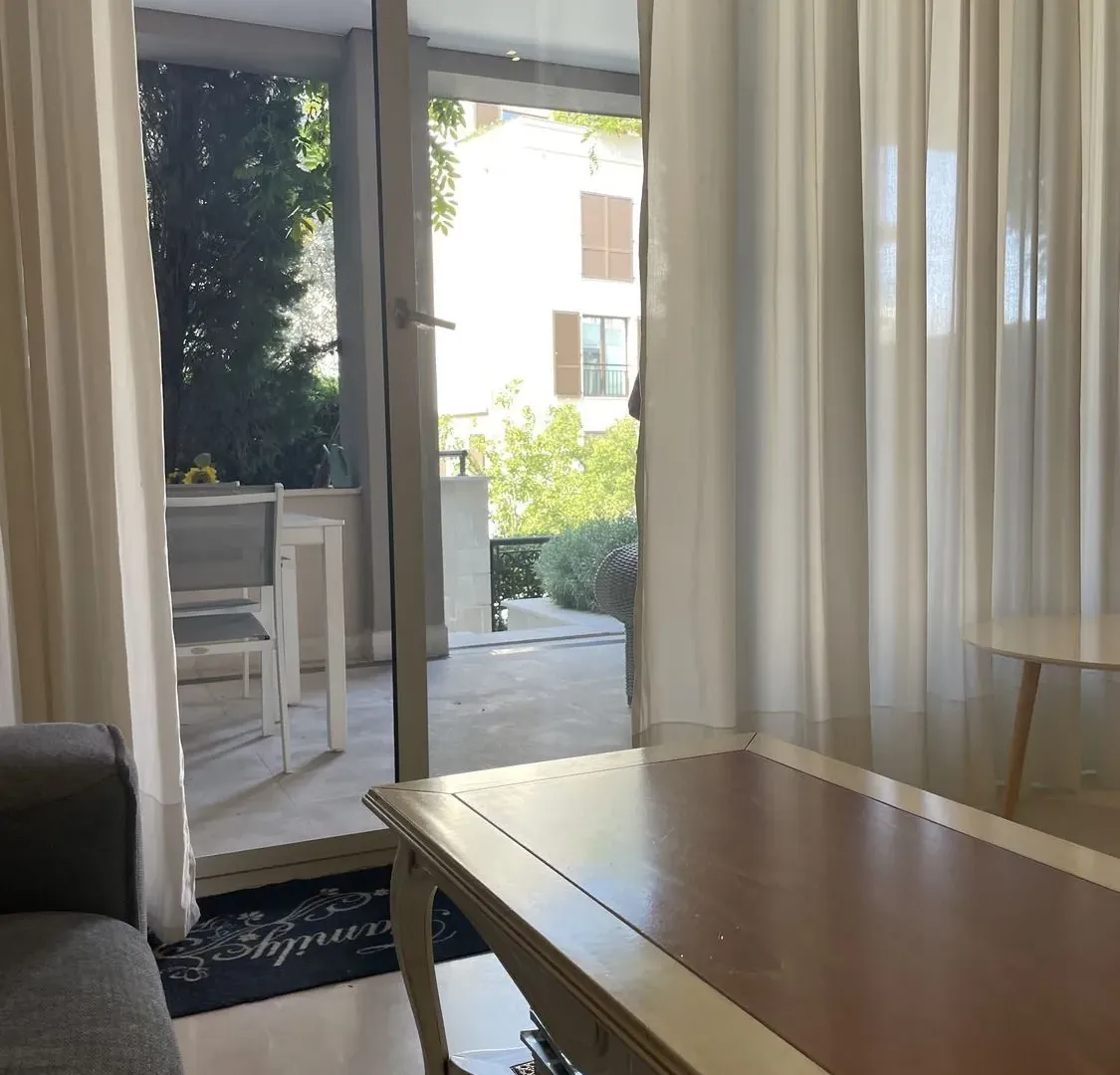 Rent, two bedroom apartment, 100m², Tivat, Crna Gora