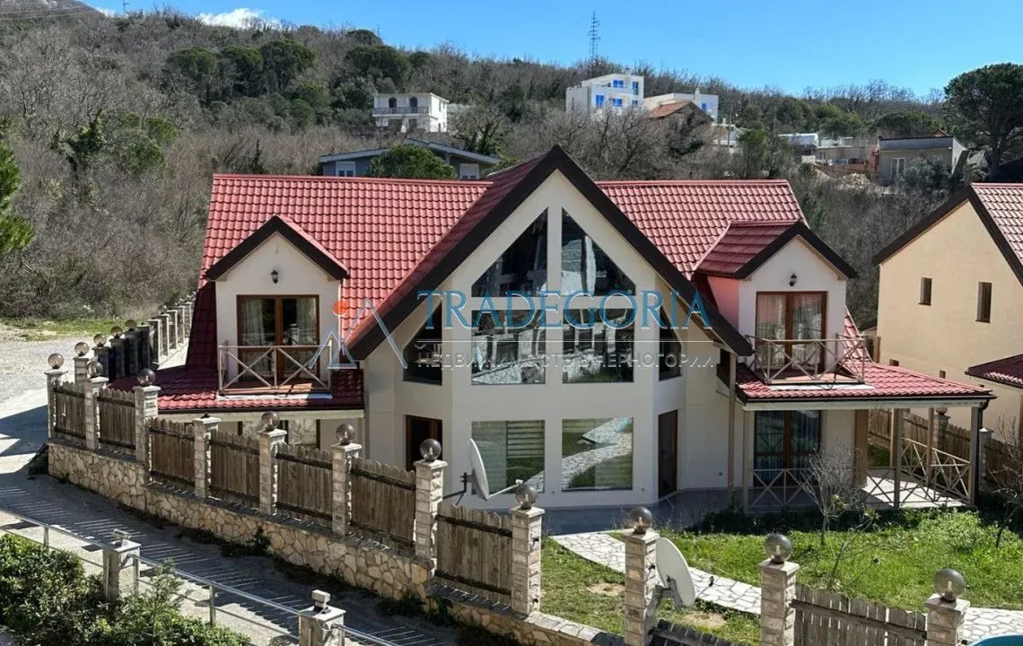 Prodaja, kuća, 260m², Bar, Crna Gora