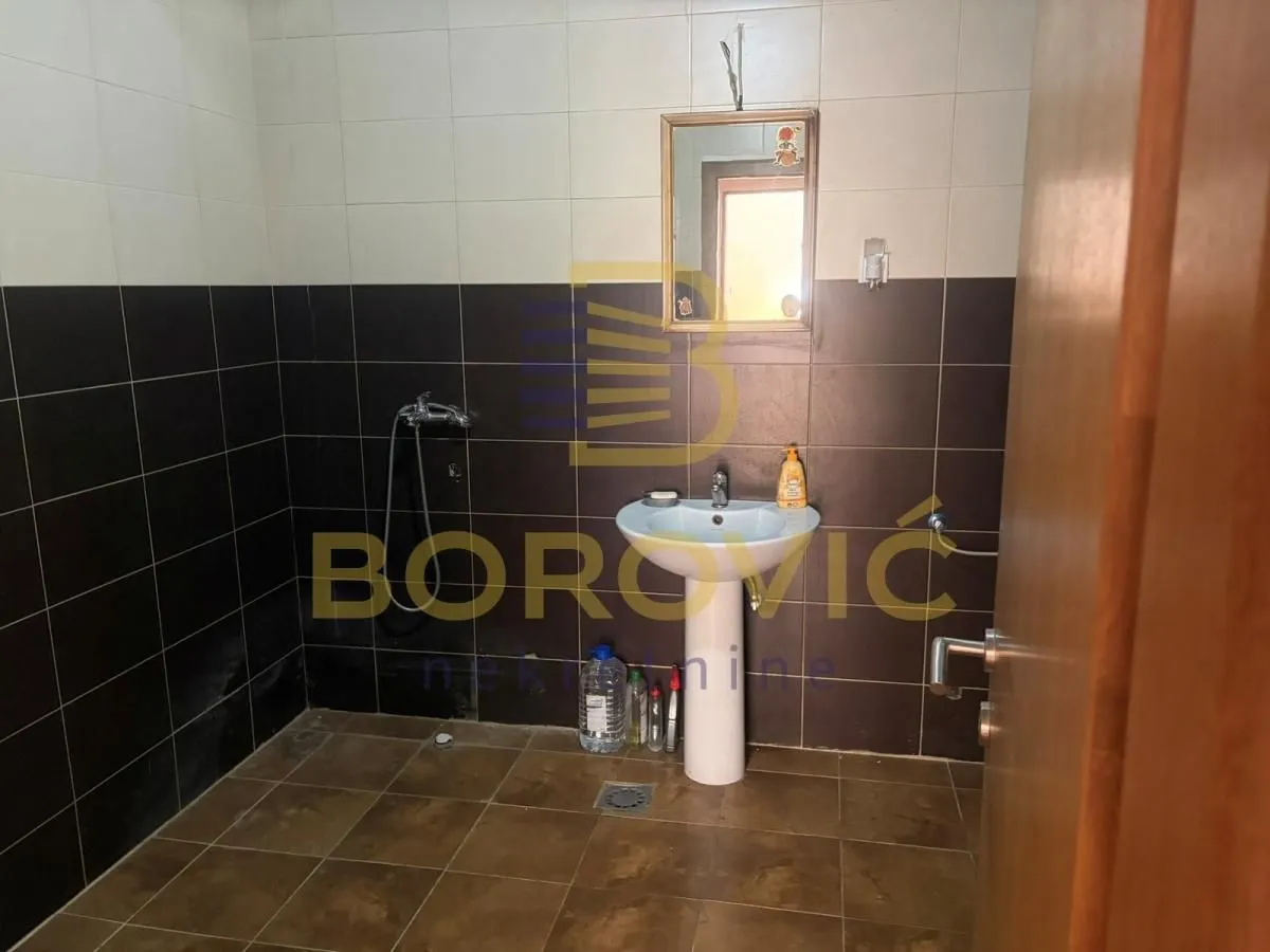 Prodaja, dvosoban stan, 103m², Voždovac Sve Podlokacije, Beograd