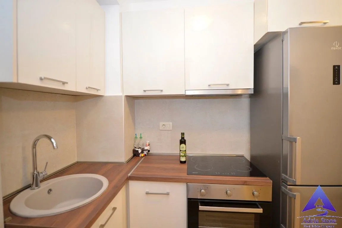 Prodaja, jednosoban stan, 52m², Grad, Kotor