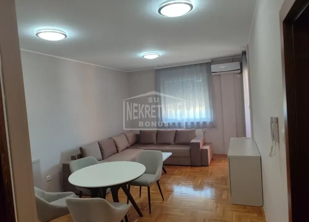 Sale, two bedroom apartment, 50m², Centar, Subotica