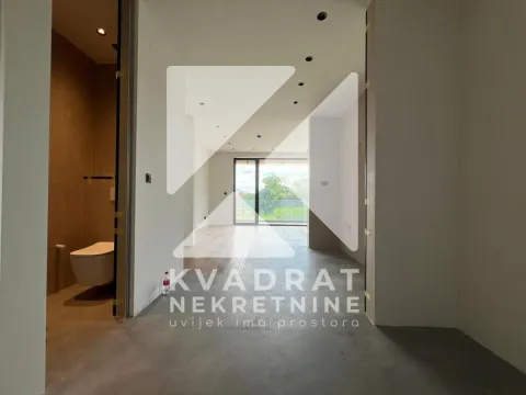 Sale, house, 230m², Gornja Gorica, Podgorica - image 11