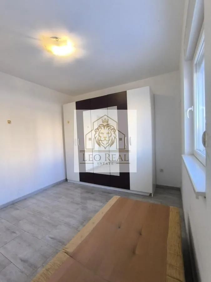 Prodaja, kuća, 168m², Surčin, Beograd
