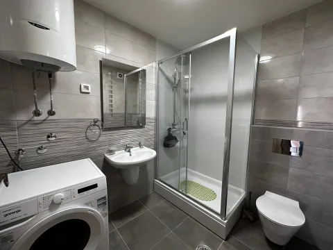 Izdavanje, dvosoban stan, 75m², Ljubović, Podgorica - image 10