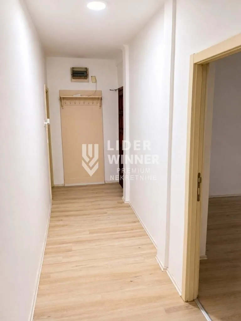 Prodaja, trosoban stan, 60m², Karaburma, Palilula Sve Podlokacije
