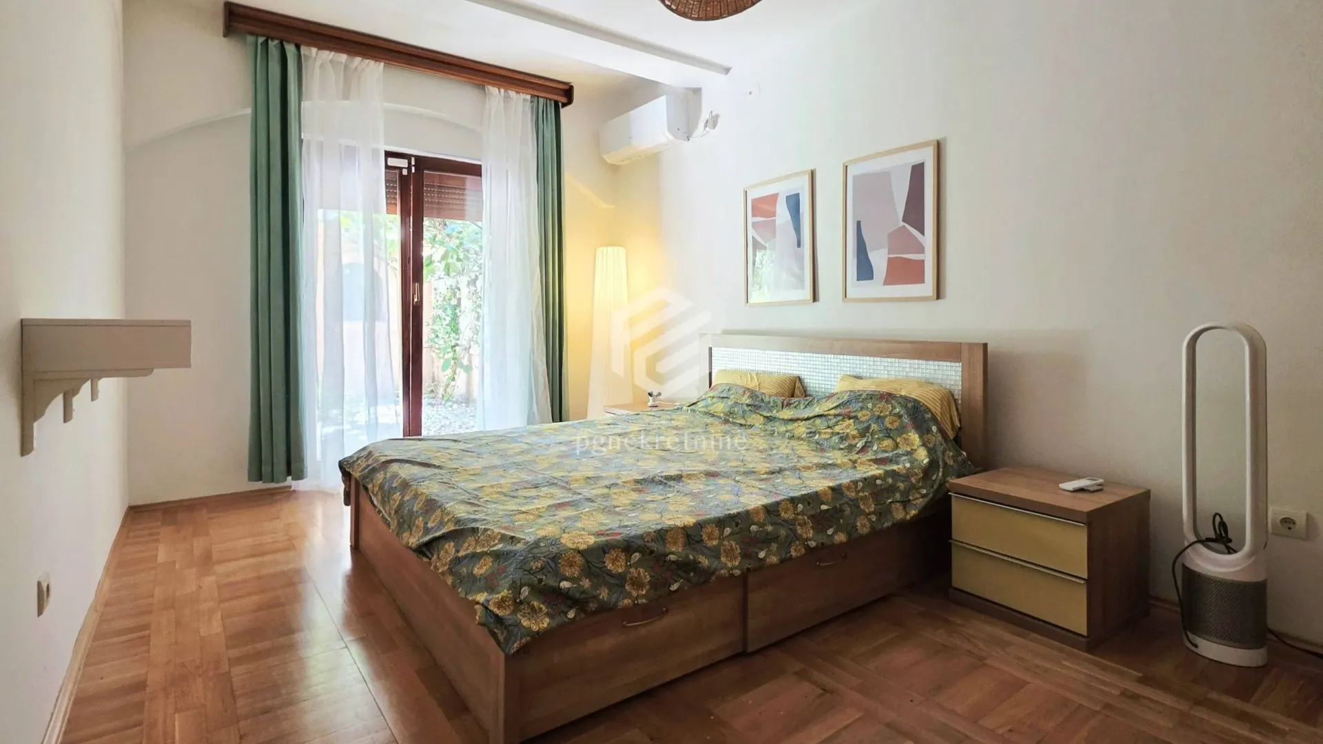 Izdavanje, trosoban stan, 110m², Gorica C, Podgorica