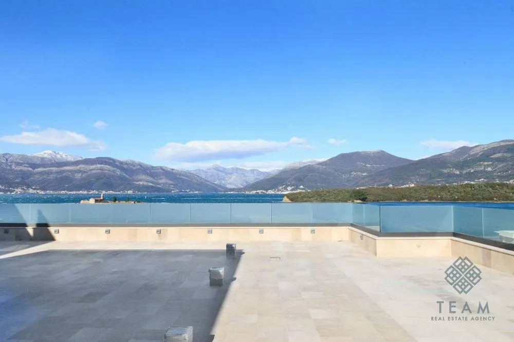Sale, three bedroom apartment, 230m², Bogišići, Tivat
