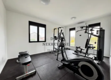 Izdavanje, kuća, 190m², Tološi, Podgorica - image 2