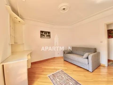 Rent, three bedroom apartment, 95m², Stari Grad, Beograd - image 11