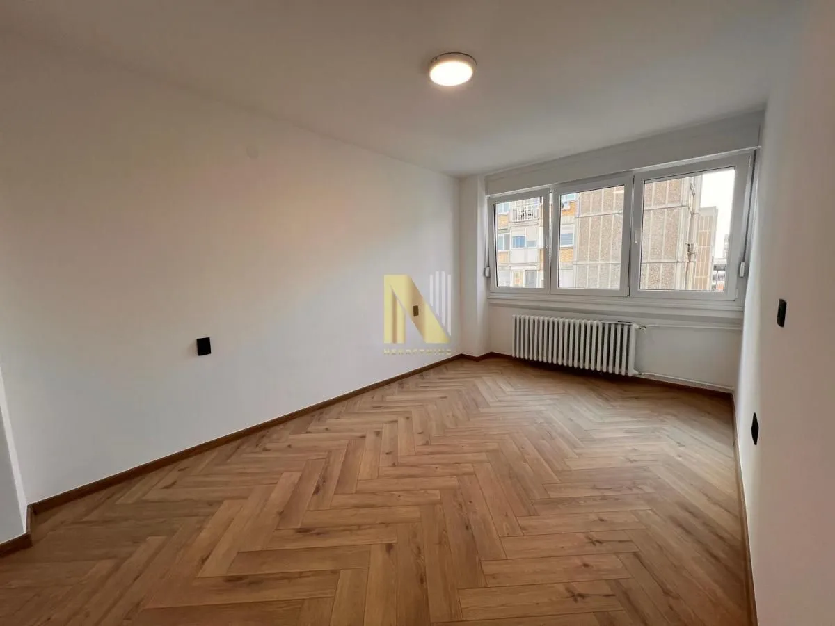 Prodaja, dvosoban stan, 73m², Centar, Novi Sad