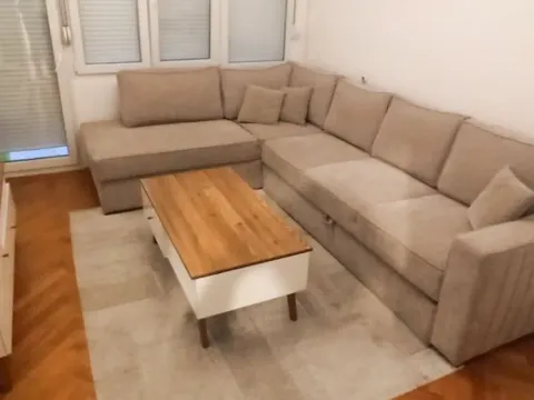 Izdavanje, jednosoban stan, 63m², Preko Morače, Podgorica