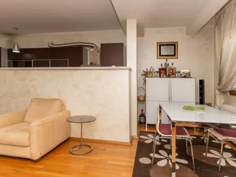 Prodaja, dvosoban stan, 82m², Momišići, Podgorica - image 2