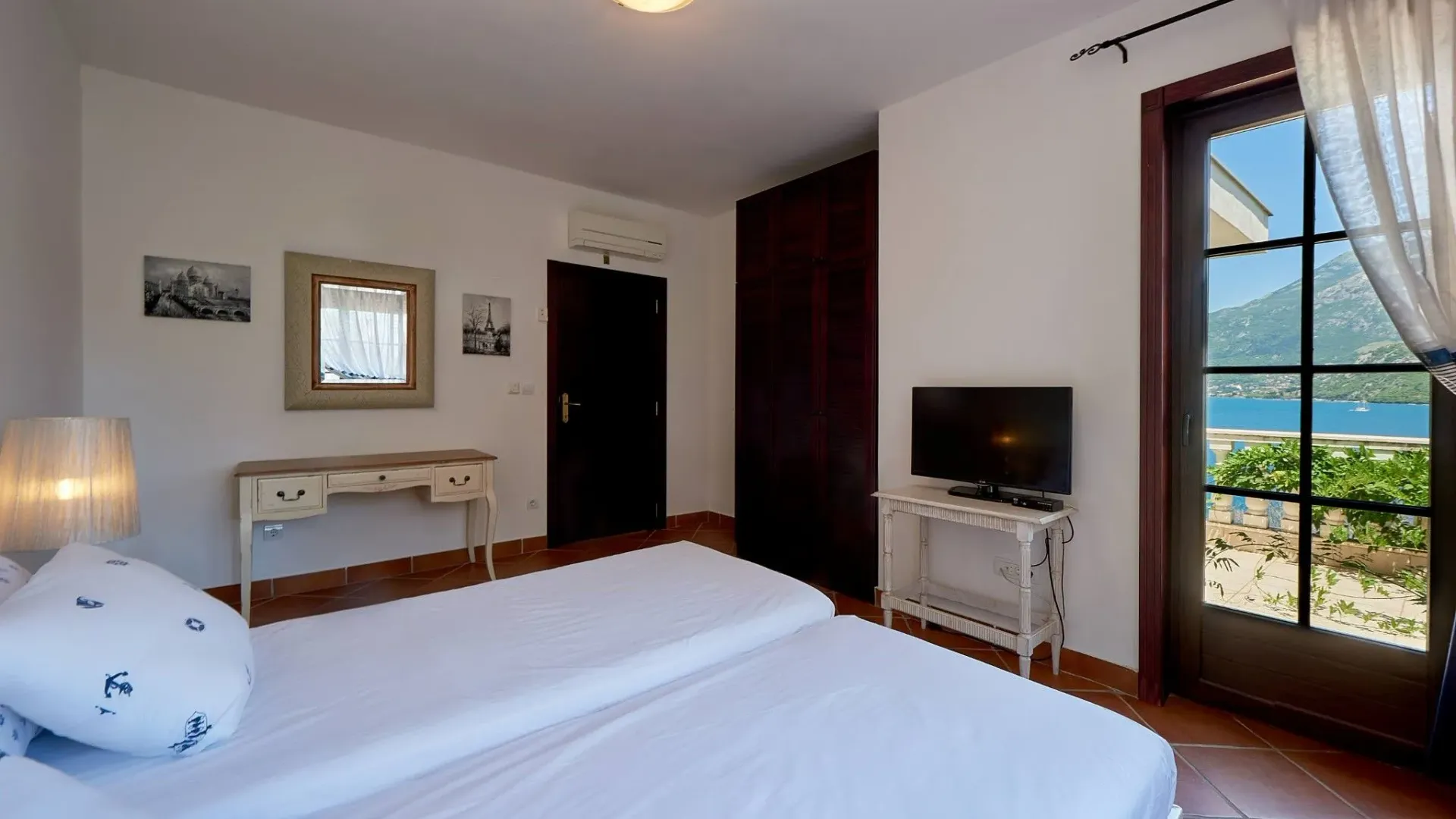 Sale, house, 235m², Kostanjica, Kotor