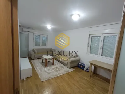 Rent, one bedroom apartment, 50m², Stari Aerodrom, Podgorica - image 5