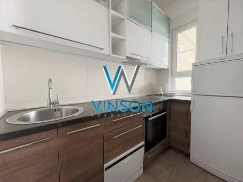 Izdavanje, trosoban stan, 57m², Centar, Novi Sad - image 9