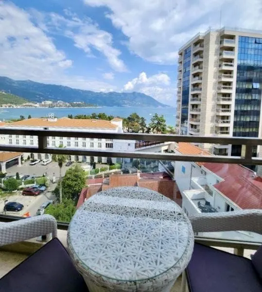 Prodaja, jednosoban stan, 50m², Budva, Crna Gora