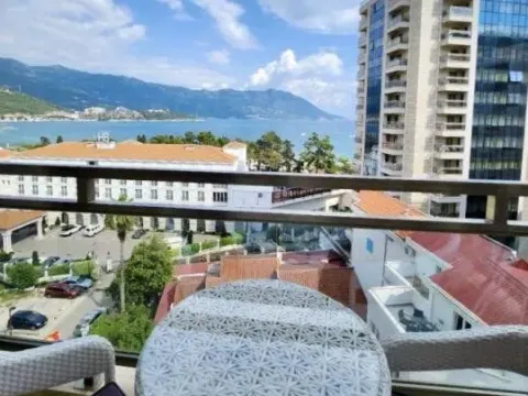 Sale, one bedroom apartment, 50m², Budva, Crna Gora - image 1