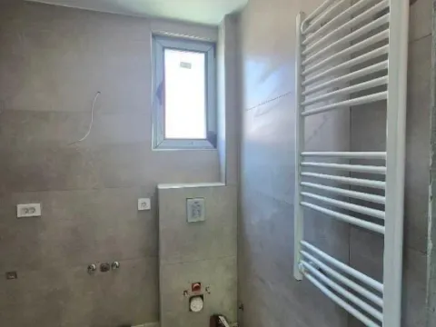 Sale, three bedroom apartment, 78m², Južni Bulevar, Vračar Sve Podlokacije - image 9