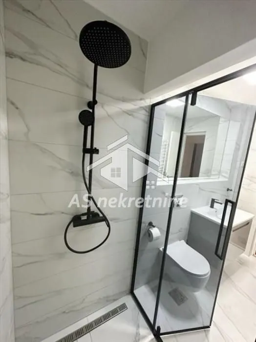 Izdavanje, trosoban stan, 72m², Novi Beograd Blok 29, Novi Beograd Sve Podlokacije