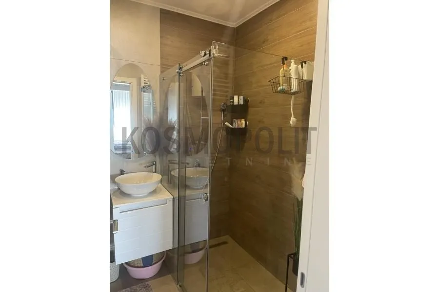 Sale, three bedroom apartment, 63m², Trošarina, Voždovac Sve Podlokacije