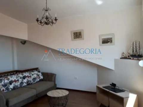 Prodaja, četvorosoban stan, 158m², Petrovac, Budva - image 16