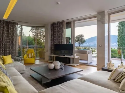 Prodaja, četvorosoban stan, 645m², Budva, Crna Gora - image 4