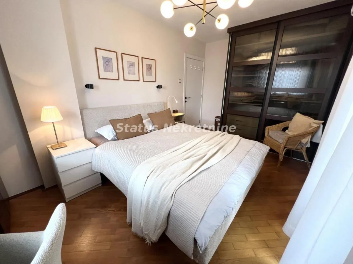 Sale, four bedroom apartment, 102m², Cara Dušana, Novi Sad Sve Podlokacije