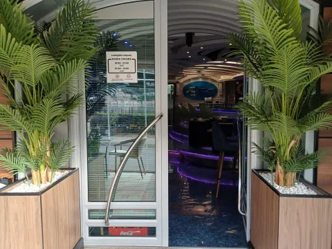 Rent, hospitality venue, 100m², Dobrota, Kotor - image 6