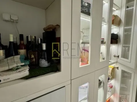 Prodaja, trosoban stan, 130m², Centar, Podgorica - image 5