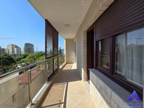 Prodaja, trosoban stan, 107m², Bečići, Budva - image 2