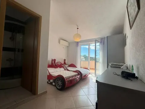 Prodaja, četvorosoban stan, 176m², Petrovac, Budva - image 3