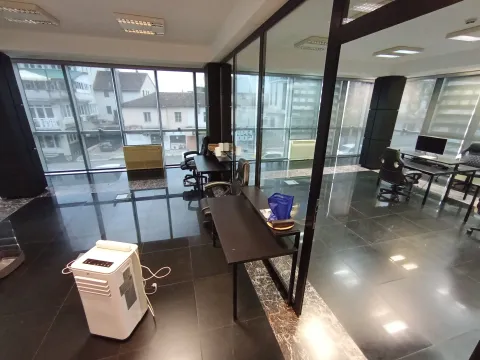 Rent, office space, 190m², Centar, Podgorica - image 1
