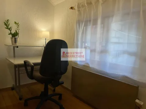 Izdavanje, trosoban stan, 70m², Stari Grad, Beograd - image 13