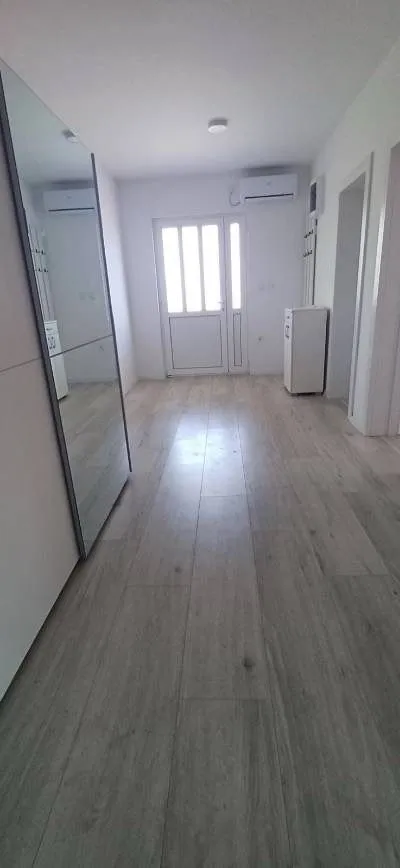 Rent, house, 260m², Donji Kokoti, Podgorica