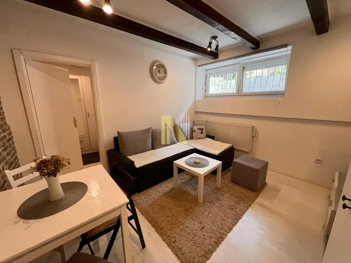 Prodaja, dvosoban stan, 48m², Centar, Novi Sad