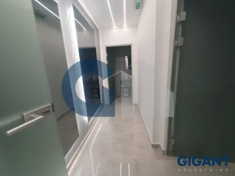 Sale, office space, 187m², Banjica, Voždovac Sve Podlokacije - image 11