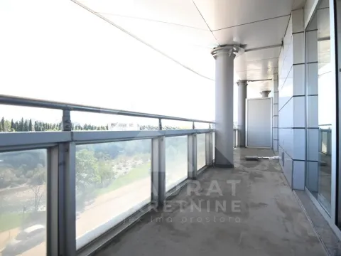 Izdavanje, poslovni prostor, 130m², Momišići, Podgorica - image 4