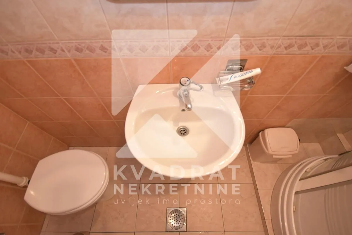 Rent, house, 200m², Dalmatinska ulica, Podgorica