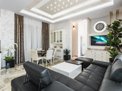 Prodaja, trosoban stan, 476m², Pinješ, Ulcinj - image 4