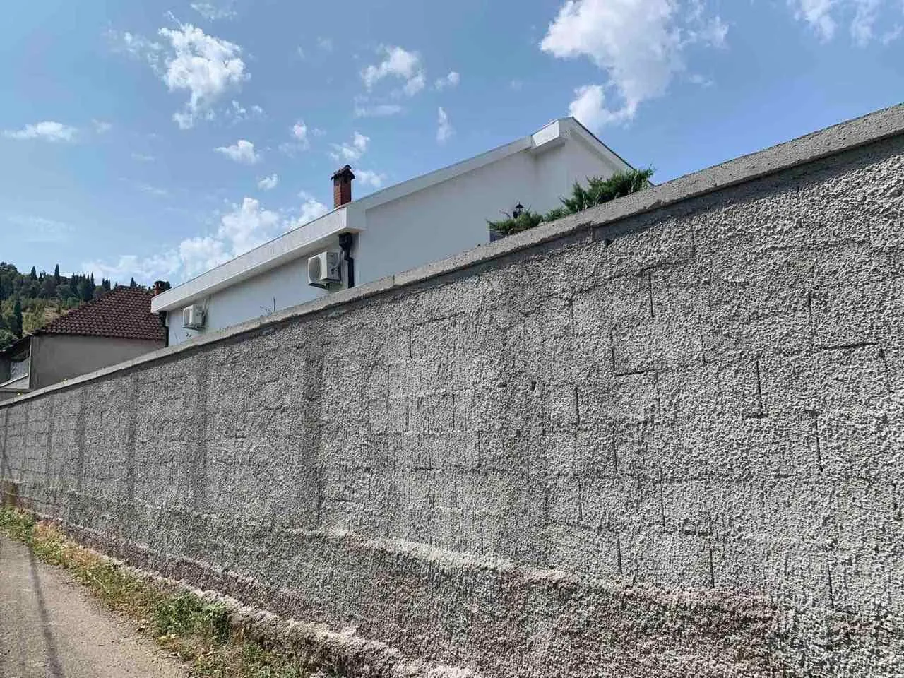 Rent, house, 250m², Zagorič, Podgorica