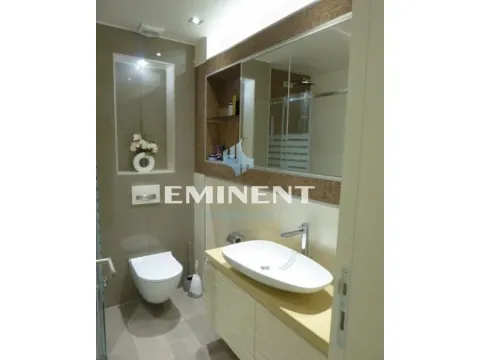 Izdavanje, trosoban stan, 70m², Uciteljsko Naselje, Zvezdara Sve Podlokacije - image 11