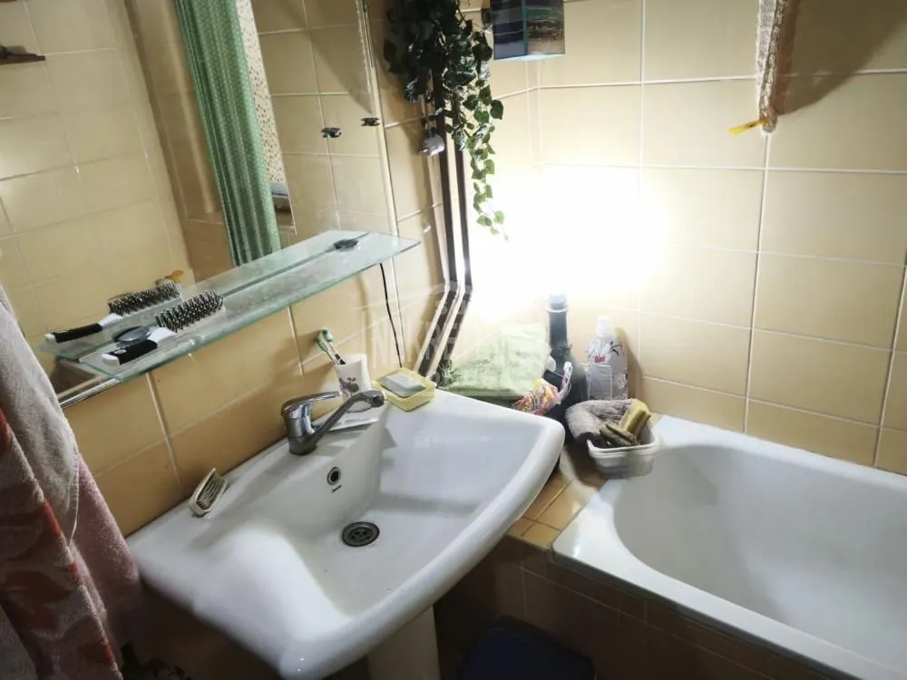 Prodaja, trosoban stan, 92m², Kertvaroš, Subotica