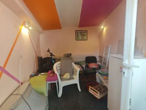 Prodaja, kuća, 221m², Stara Varoš, Podgorica - image 8