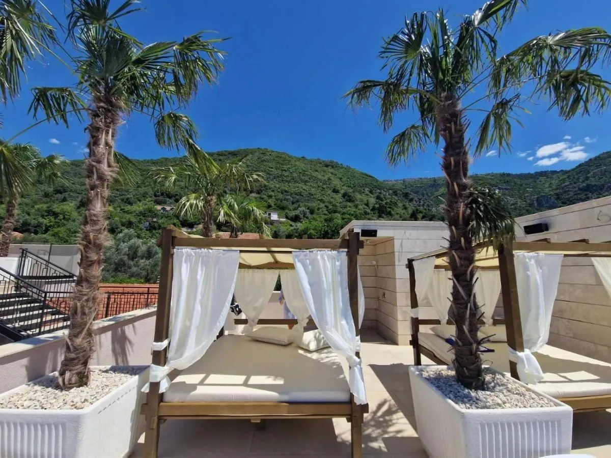 Sale, two bedroom apartment, 55m², Tivat, Crna Gora