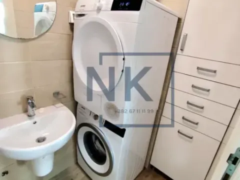 Izdavanje, dvosoban stan, 64m², City Kej, Podgorica - image 9